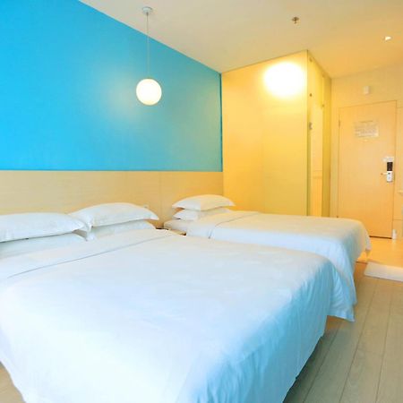 Colour Inn - She Kou Branch Шеньчжень Екстер'єр фото